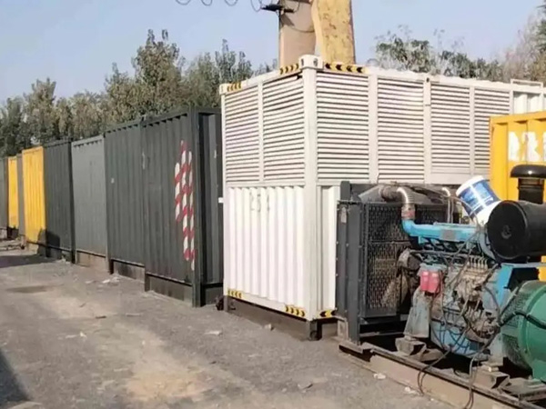 安龙200KW柴油发电机机组每小时油耗是多少？